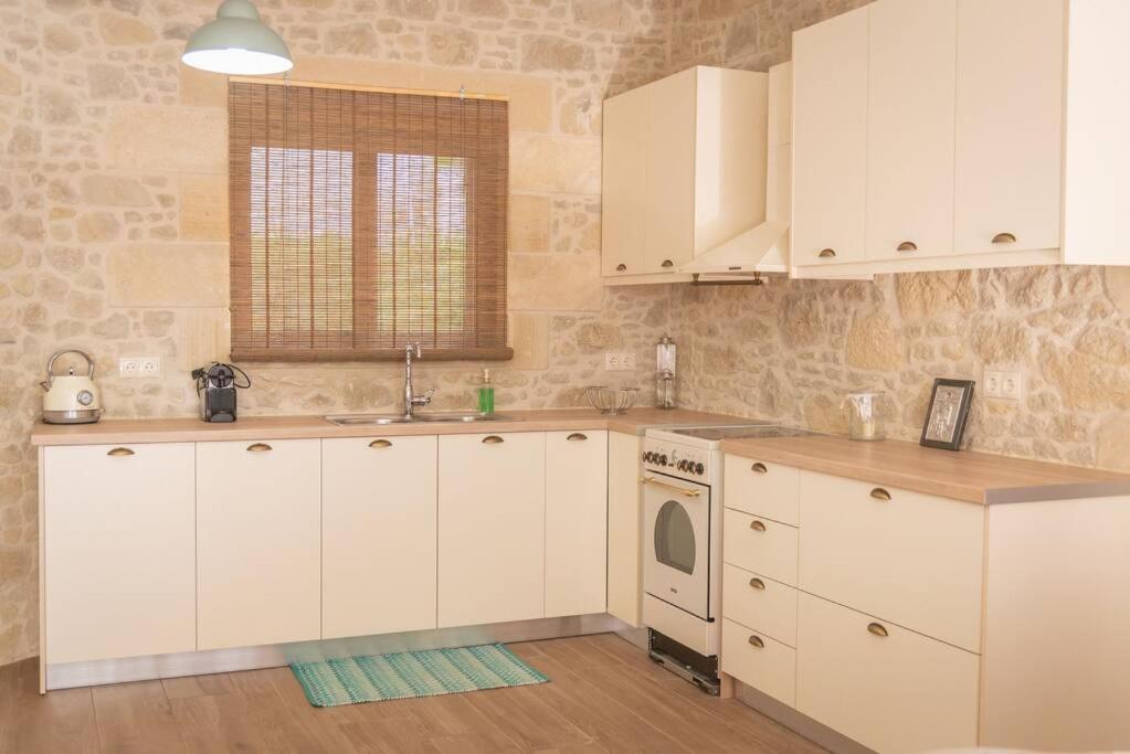 Fanouria'S Home Kalerjaná Kültér fotó